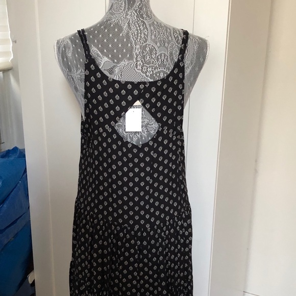 Flirty patterned dress - Picture 2 of 3